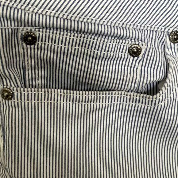 Needle & Cloth short - Picture 4 of 4